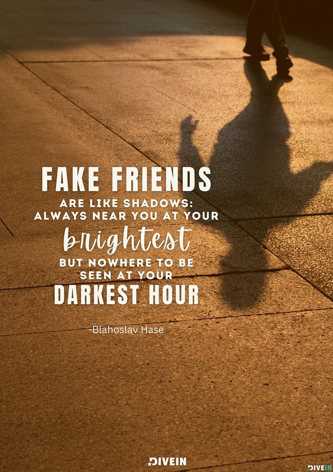 125 cytatów o fałszywych przyjaciołach i prawdziwych przyjaciołach
